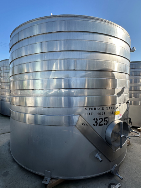 5,000 gallon stainless steel tank vertical